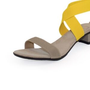 Charleston Grace Yellow & Tan Sandals 7